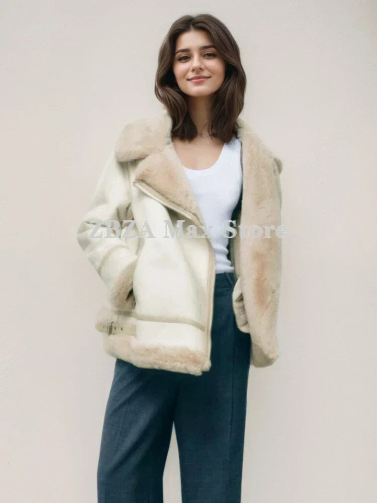 Damen Winterjacke Luthika: Warmer Kunstfellmantel mit Reißverschluss und Kragen