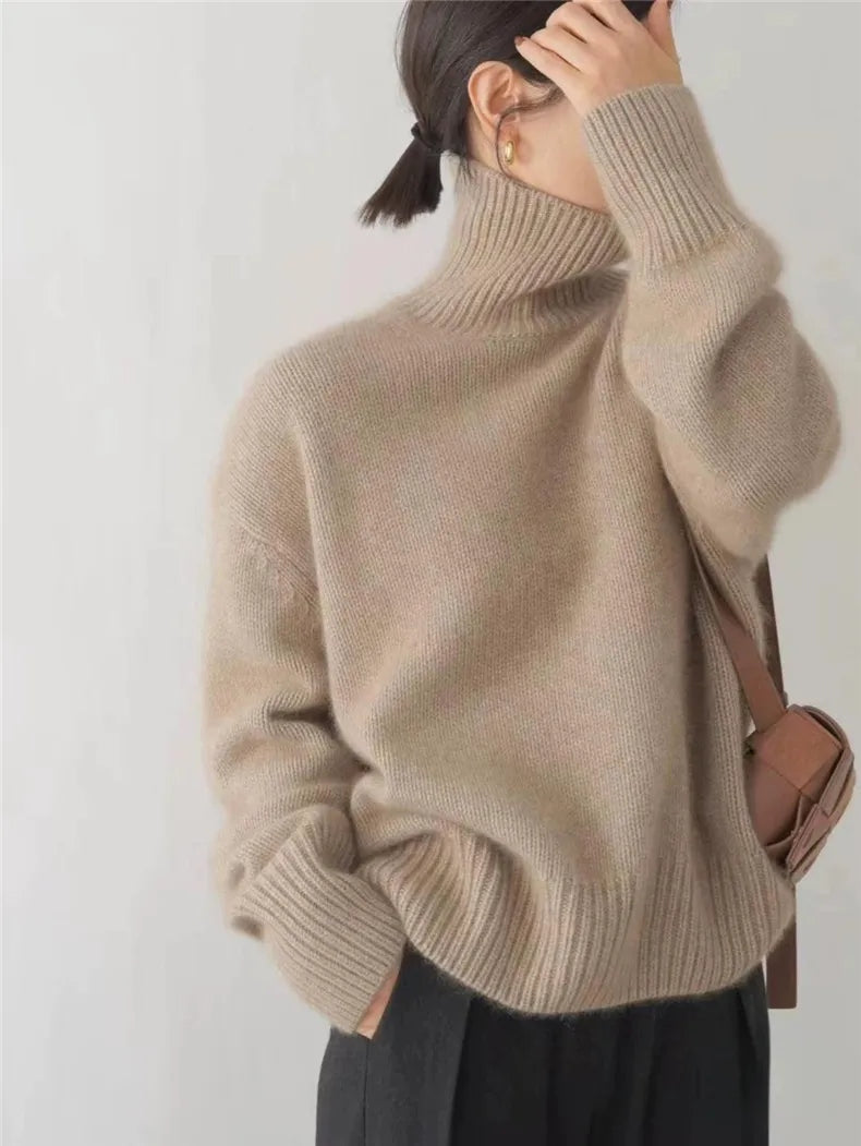 Damensweater Lina mit klassischem Rollkragen