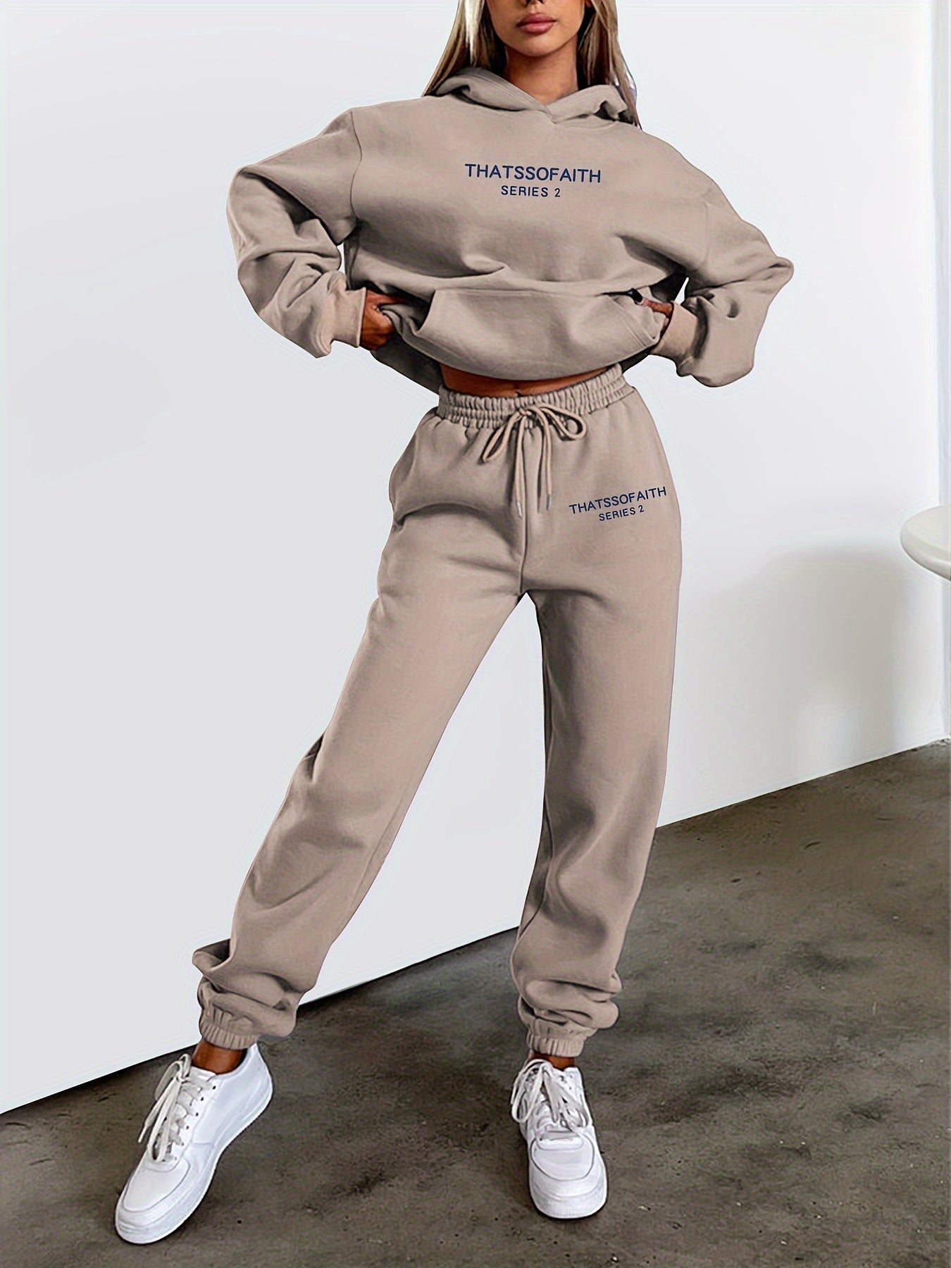 FlexEase™ – Der Perfekte Damen Jogginganzug für Komfort & Stil