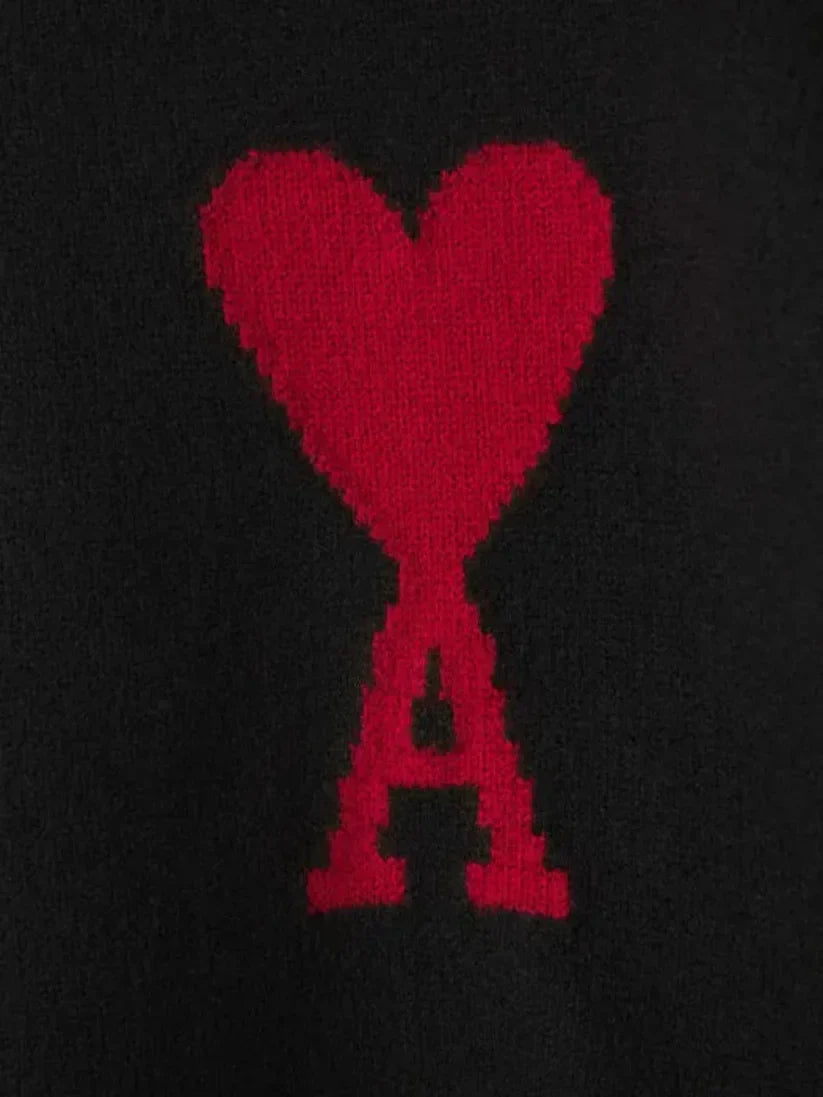 HeartLuxe™ – Exklusiver Unisex-Pullover mit Herzstickerei