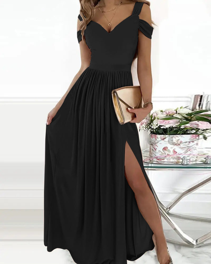 Langes, fließendes Boho-Kleid von Elarova mit Spaghettiträgern und Schlitz