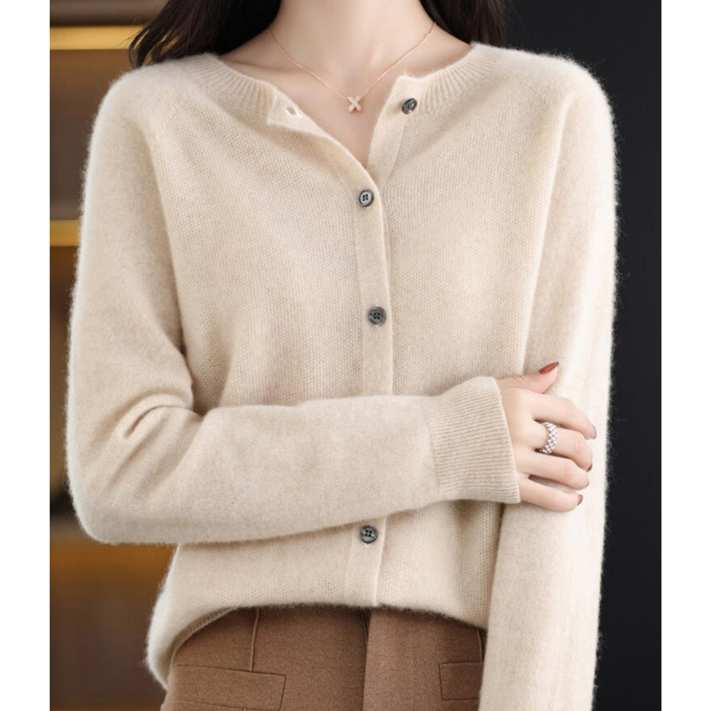 MerinoLuxe™ – Luxuriose Damen Strickjacke aus Kaschmir & Merinowolle