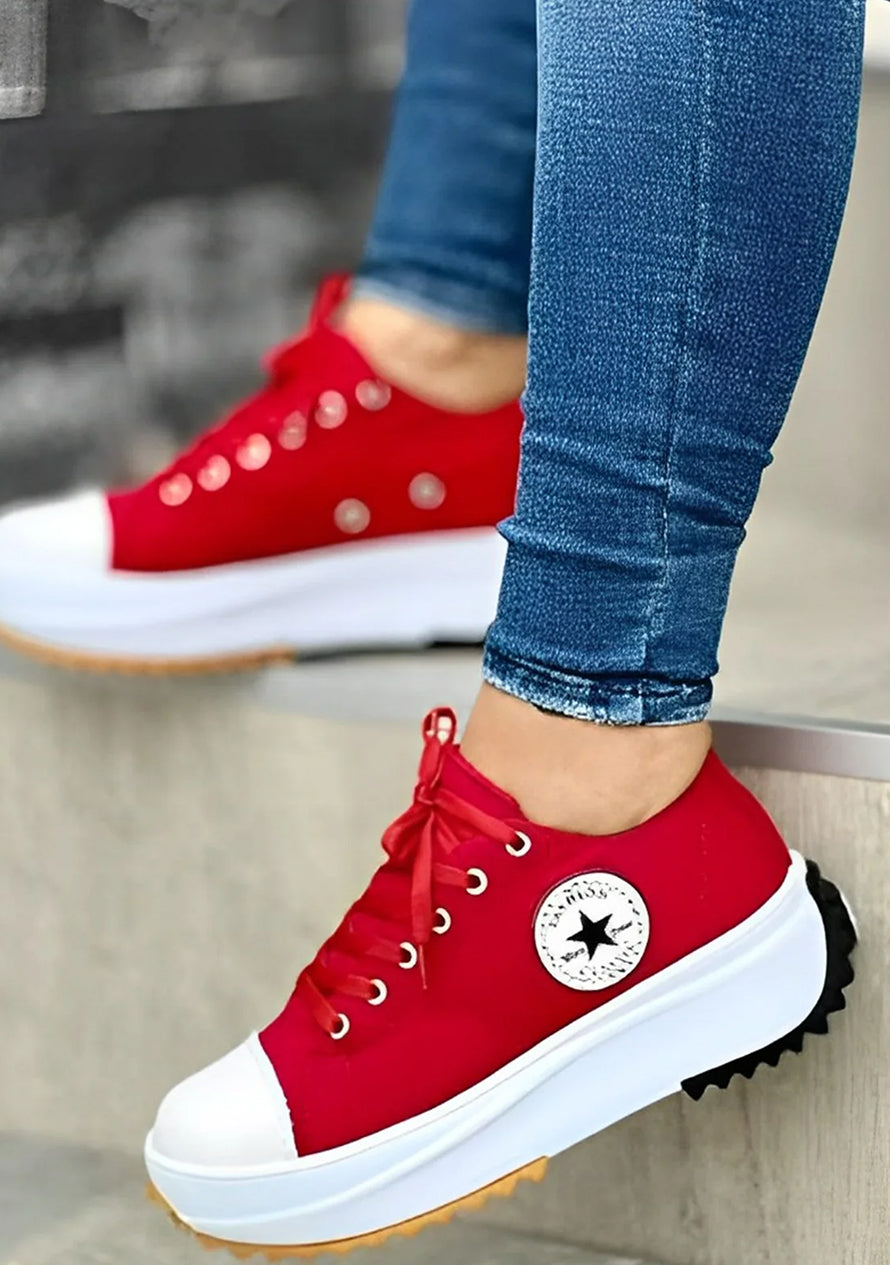 Modische Damensneaker aus Canvas