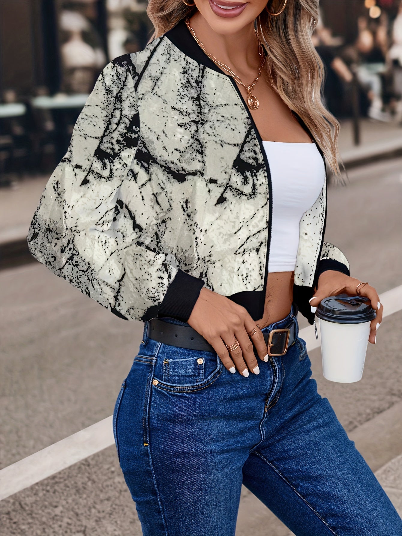 NovaBloom™ – Casual Damen Bomberjacke mit abstraktem Design