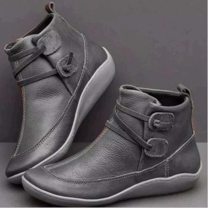 Orthopädische Stiefel von Melissa