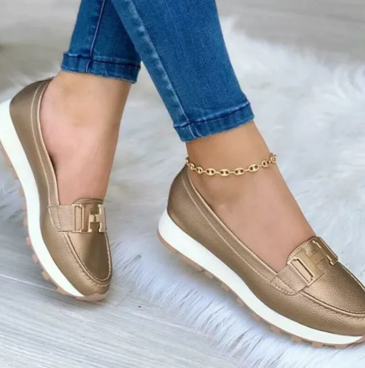 Schicke orthopädische Schuhe für Damen