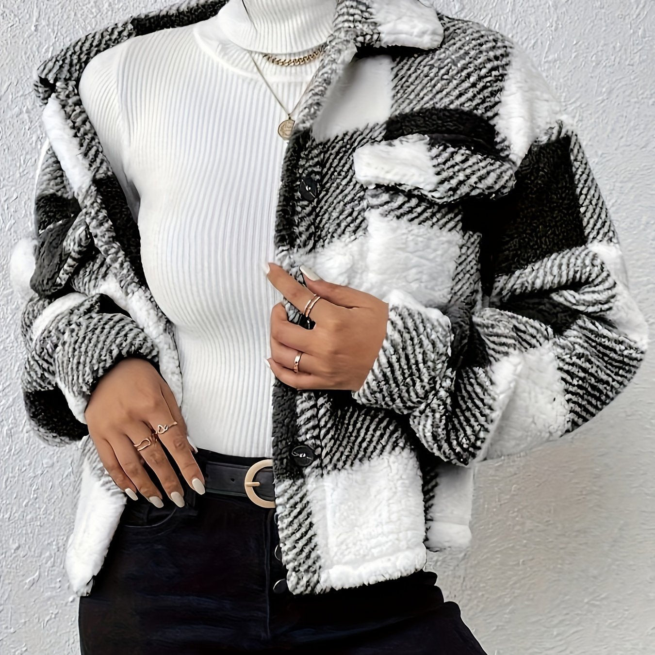 TeddyEase™ – Flauschige Damen Teddyjacke mit Knöpfen