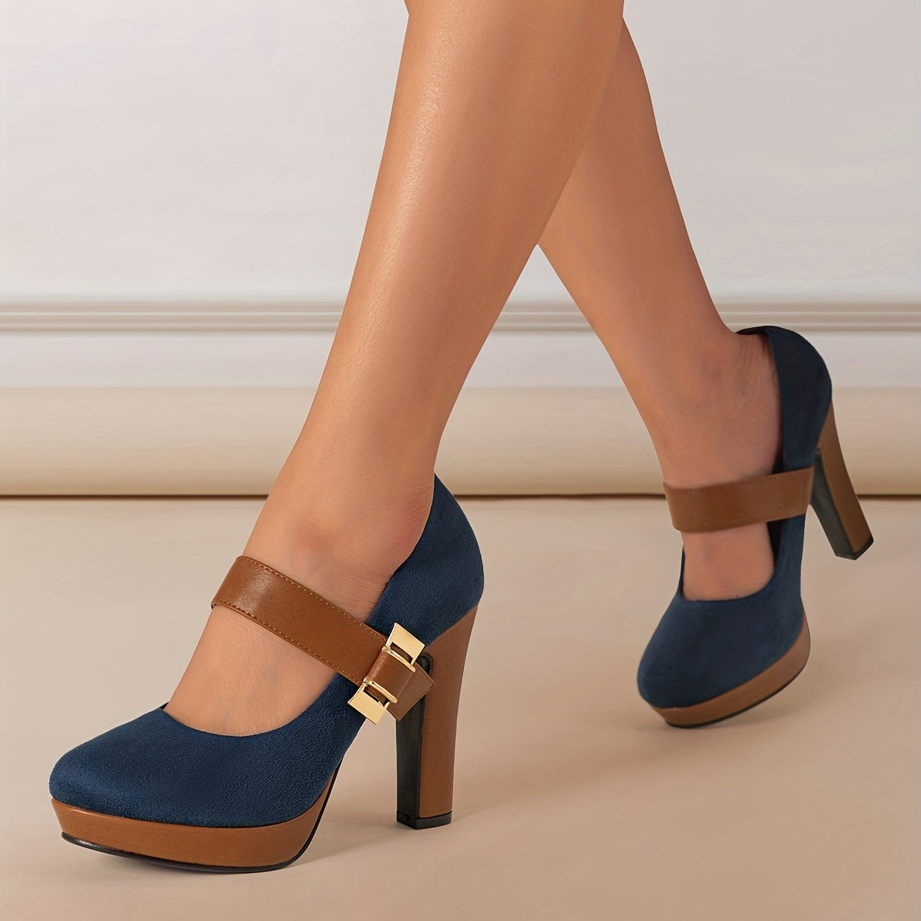 VelouraStep™ – Elegante Damen Pumps mit Retro-Design & Blockabsatz