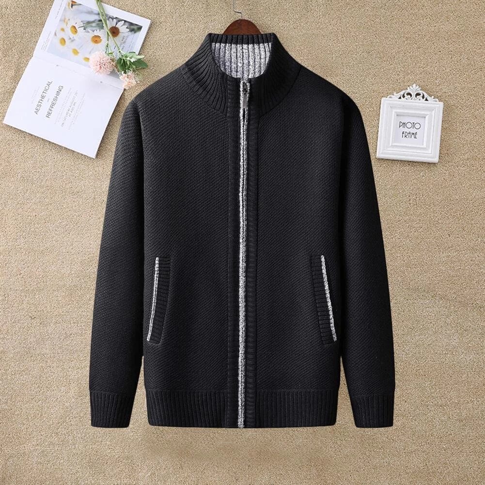 Warme Winterstrickjacke Torsten im klassischen Stil