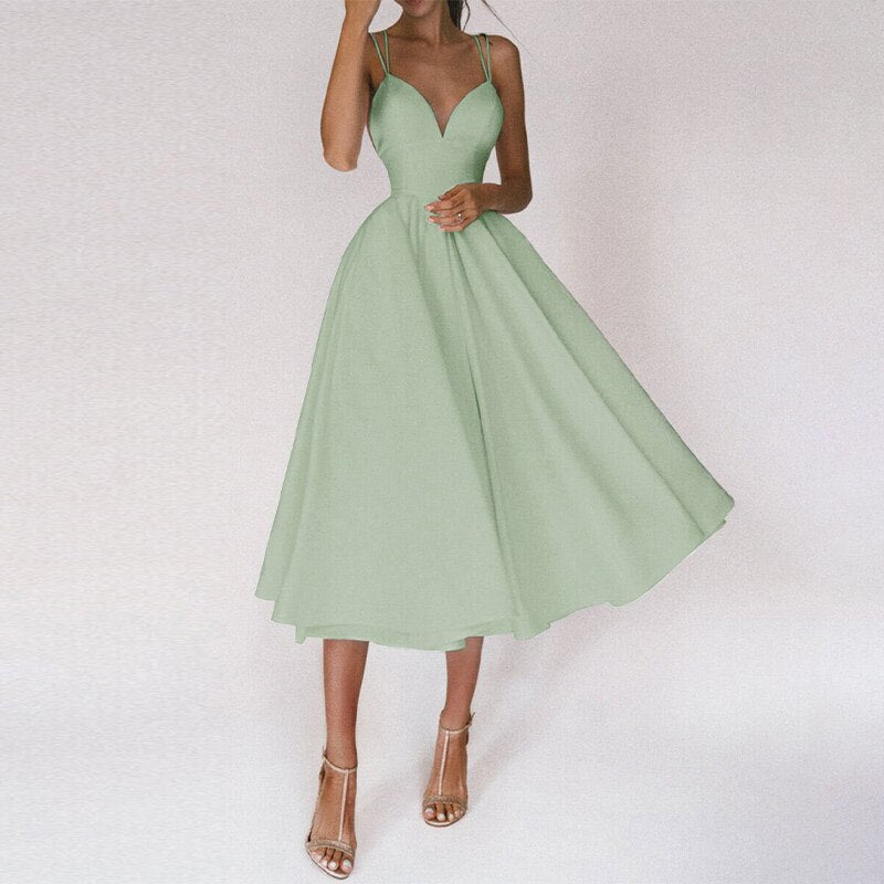 Variant image for EleganceWear™ – Damen Kleid mit V-Ausschnitt & Rückenfreiem Design-4