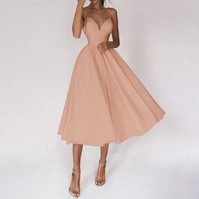 Variant image for EleganceWear™ – Damen Kleid mit V-Ausschnitt & Rückenfreiem Design-3