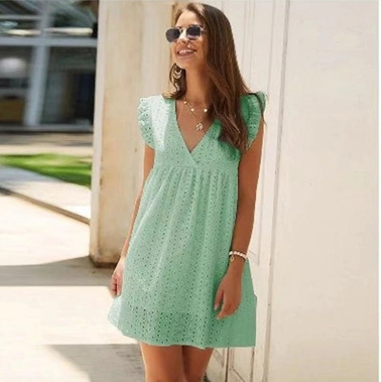 Kurzes Sommerkleid mit Volantärmeln Modern Damenschuhe