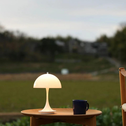 Verzaubernde LED Tischlampe Modern