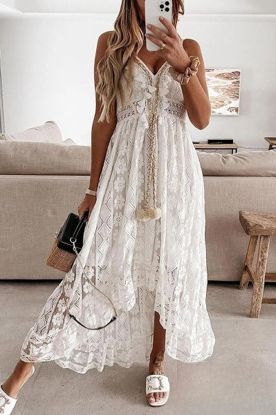Weißes Spitzenkleid mit Fransen Elegant
