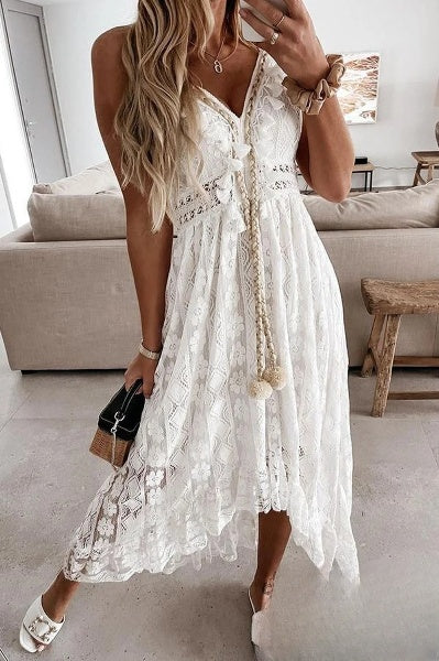 Weißes Spitzenkleid mit Fransen Elegant
