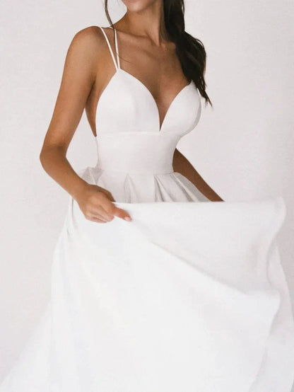 EleganceWear™ – Damen Kleid mit V-Ausschnitt & Rückenfreiem Design