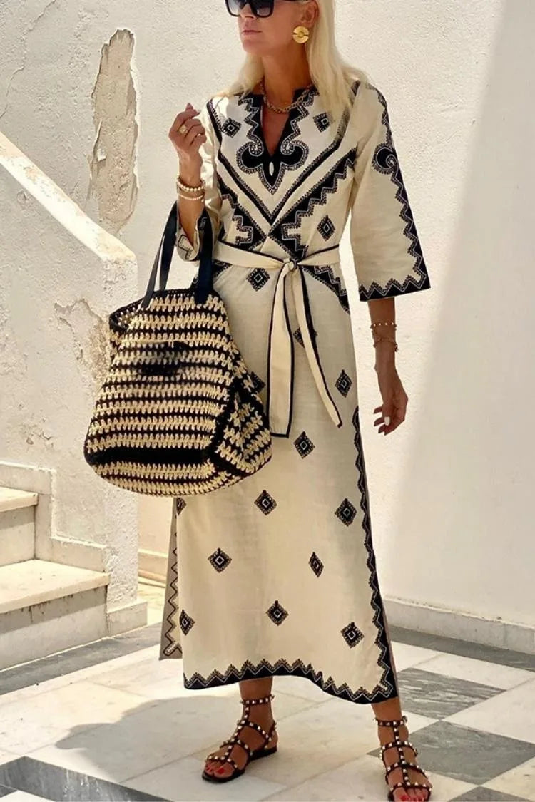 Anna: Ein antikes Leinenkleid