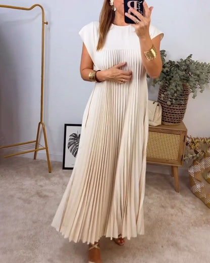Ärmelloses plissiertes Kleid