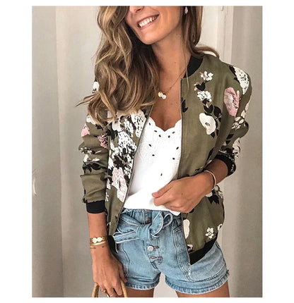 Avelena: lockere bedruckte Bomberjacke