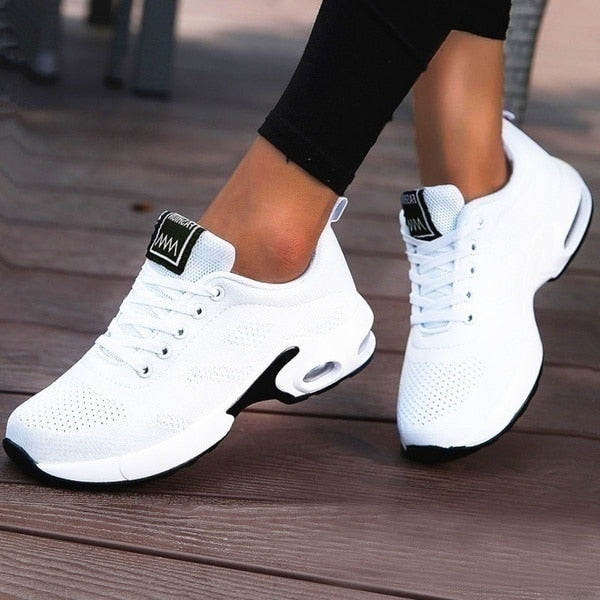 Bequeme orthopädische Sneaker von Amy
