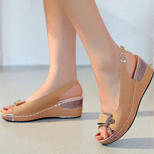 CAROLINA: Orthopädische Sandalen mit weichen, gepolsterten Absätzen
