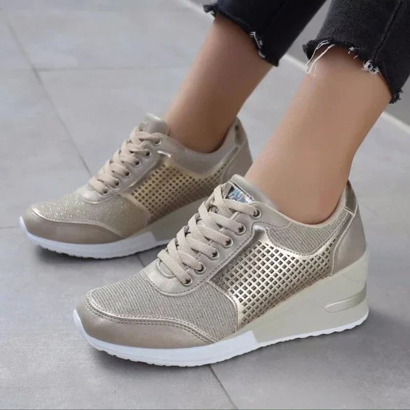 Cami Keile Sneakers