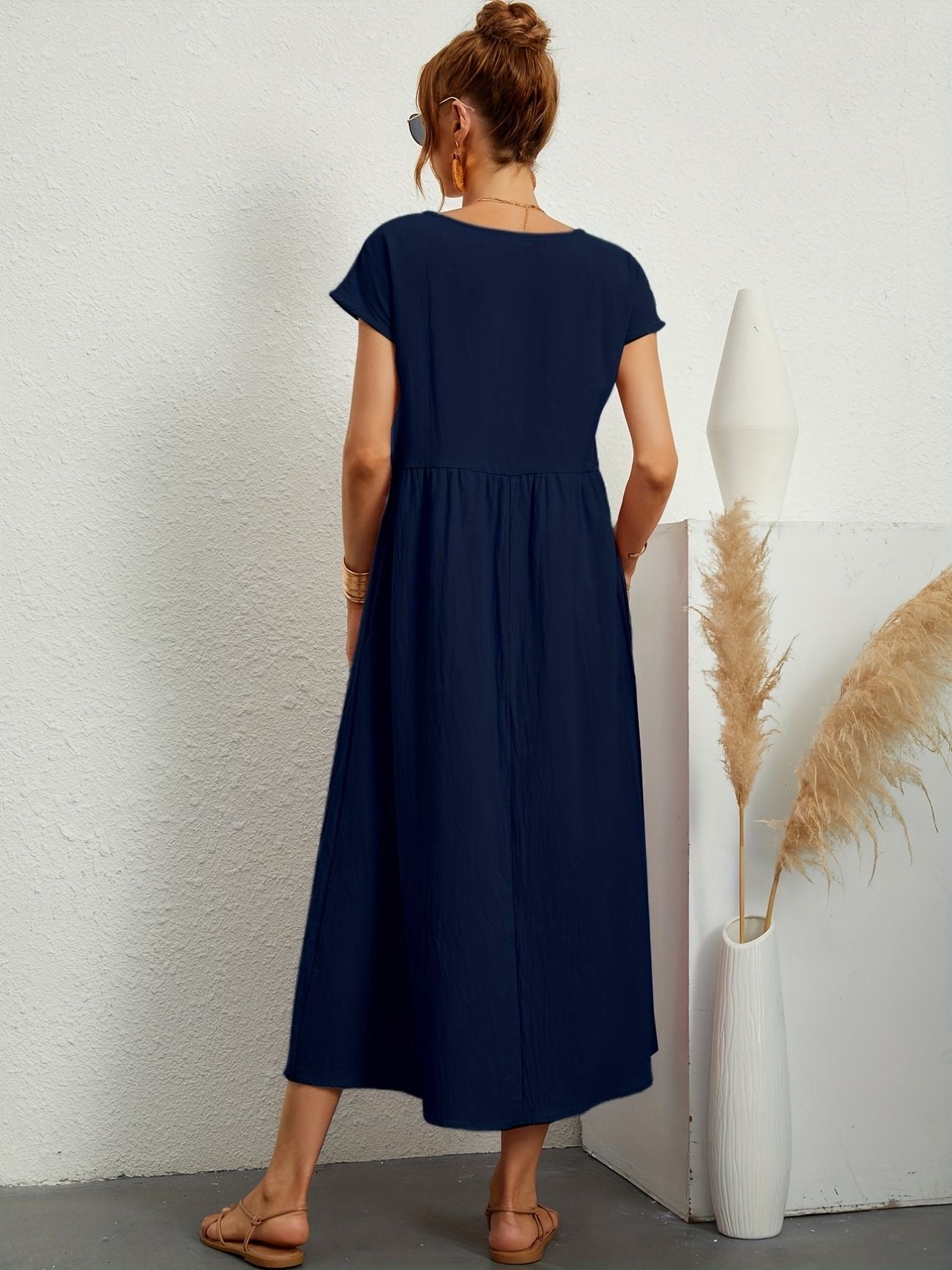 Camille | Kleid mit Rundhalsausschnitt