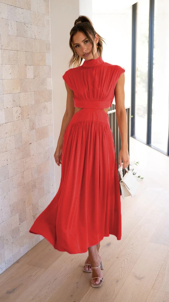 Damenkleid mit plissiertem Rollkragen und Ausschnitt