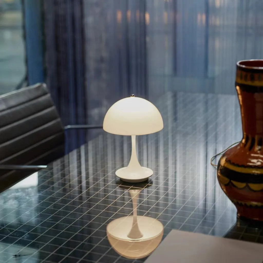 Verzaubernde LED Tischlampe Modern