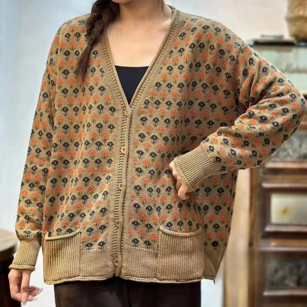 Edle Damen-Strickjacke ETTA im Luxus-Design