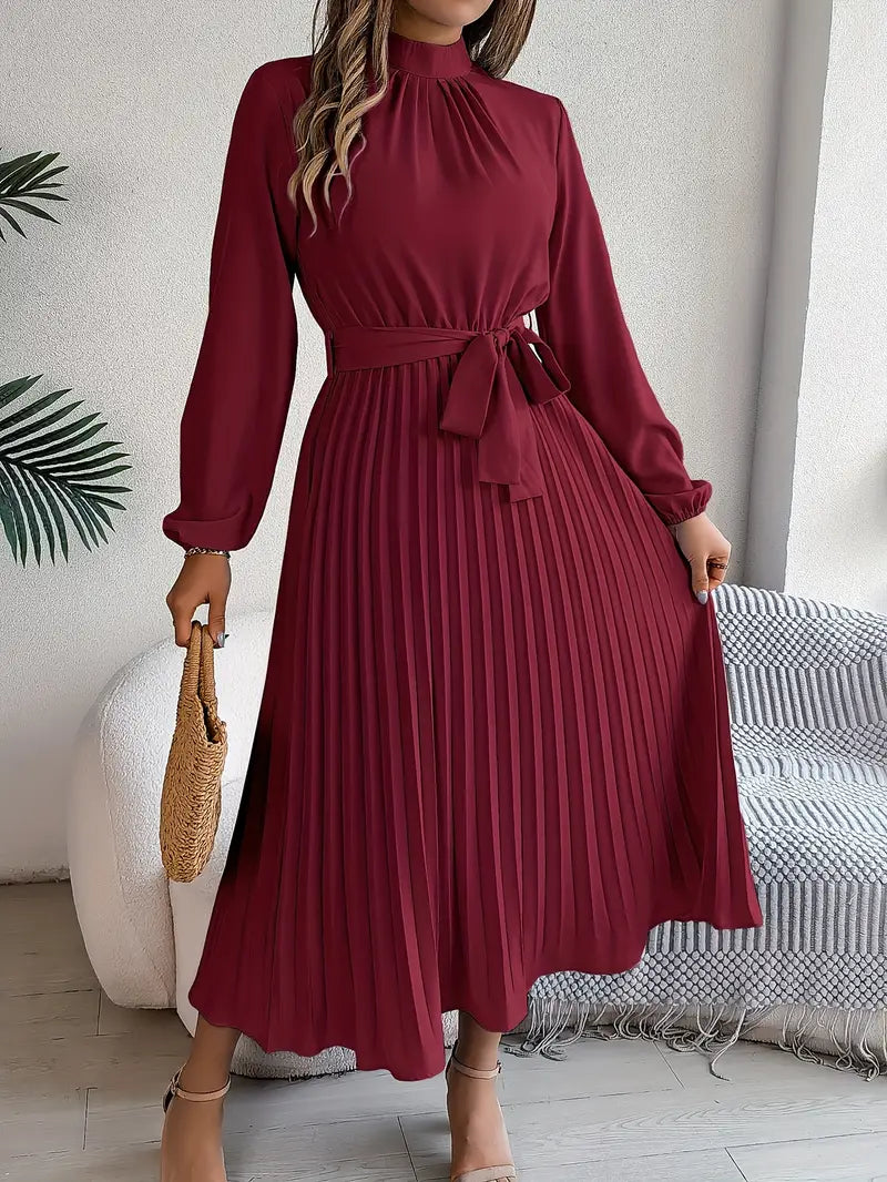 Einfarbiges Norina-Kleid mit Stehkragen und Faltengürtel