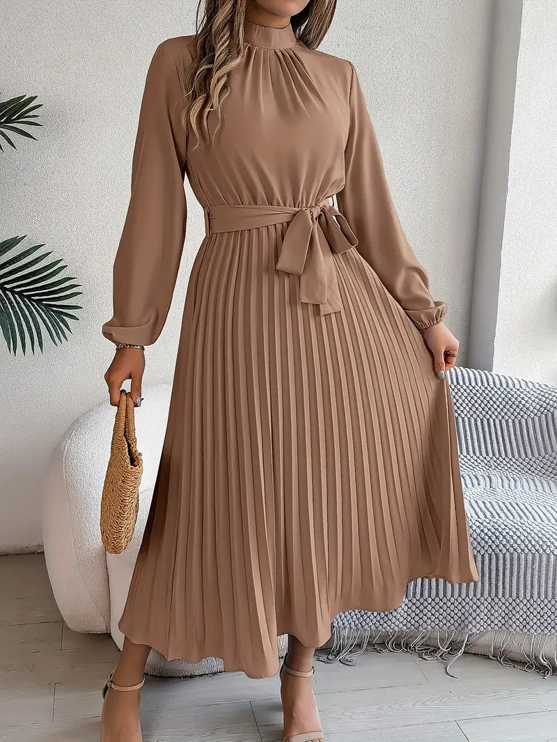 Einfarbiges Norina-Kleid mit Stehkragen und Faltengürtel