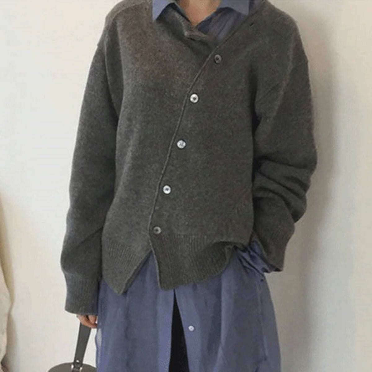Elarova | Asymmetrische Strickjacke mit Knöpfen für Damen