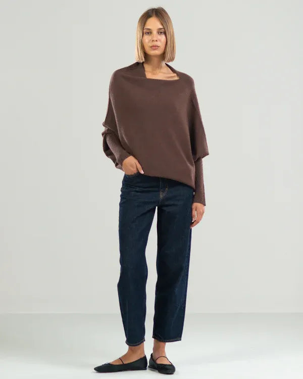 Elarova | Asymmetrischer Damenpullover mit eleganter Drapierung