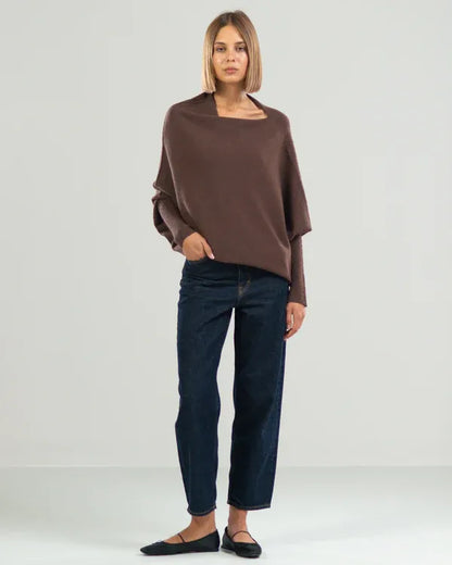 Elarova | Asymmetrischer Damenpullover mit eleganter Drapierung