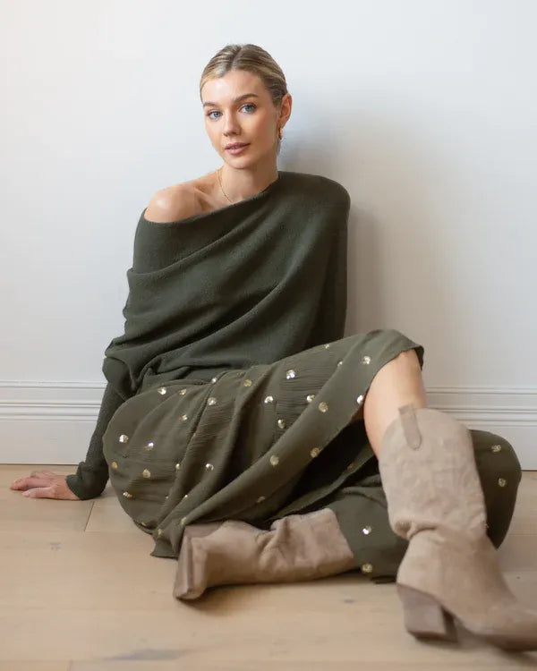 Elarova | Asymmetrischer Damenpullover mit eleganter Drapierung