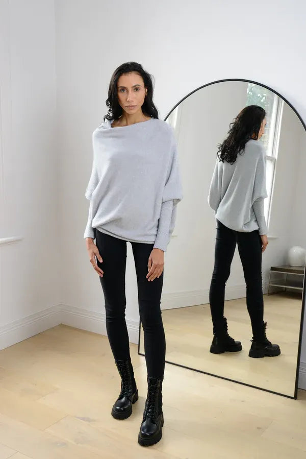 Elarova | Asymmetrischer Damenpullover mit eleganter Drapierung