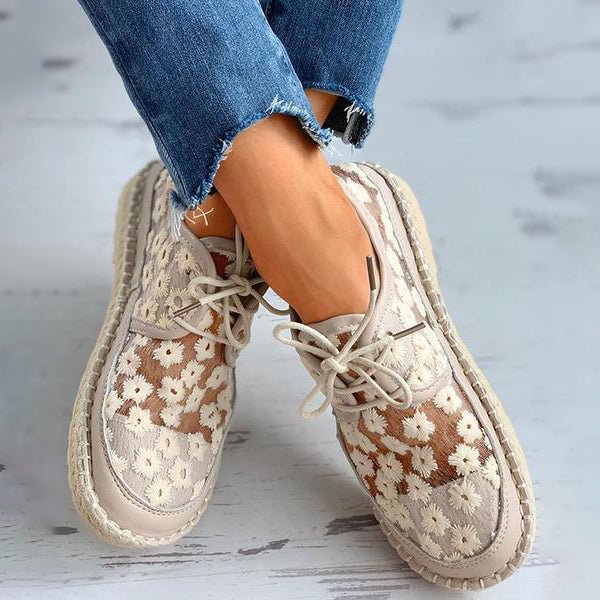 Elarova | Atmungsaktive SpitzenSneaker mit Blumenstickerei für Damen
