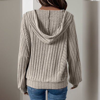 Elarova | Damen Kapuzensweater mit strukturiertem Rippdesign und eleganten Knopfdetails