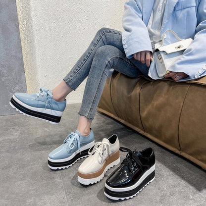 Elarova | Damen Modische PlateauSneaker mit schickem Glanz und komfortabler Sohlenkonstruktion
