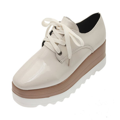 Elarova | Damen Modische PlateauSneaker mit schickem Glanz und komfortabler Sohlenkonstruktion