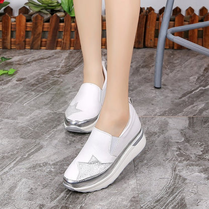 Elarova | Damen SlipOn Sneakers mit glitzerndem Obermaterial und komfortabler Sohle