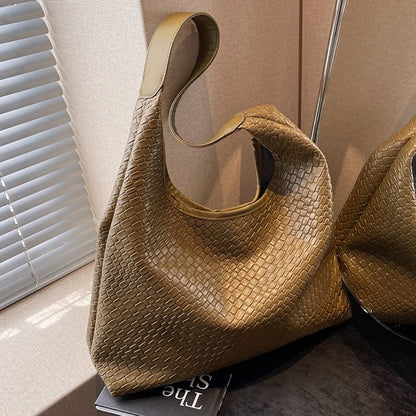 Elarova | Damen Vielseitige Schultertasche aus weichem Leder mit gewebtem HoboDesign
