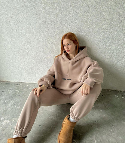 Elarova | Damen bequemer Hoodie mit weitem Schnitt und praktischen Kängurutaschen