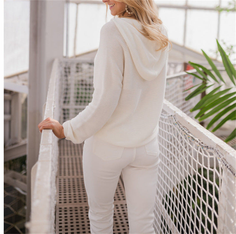 Elarova | Damen cropped Kapuzenpullover mit strukturiertem Stoff und dekorativen Knöpfen