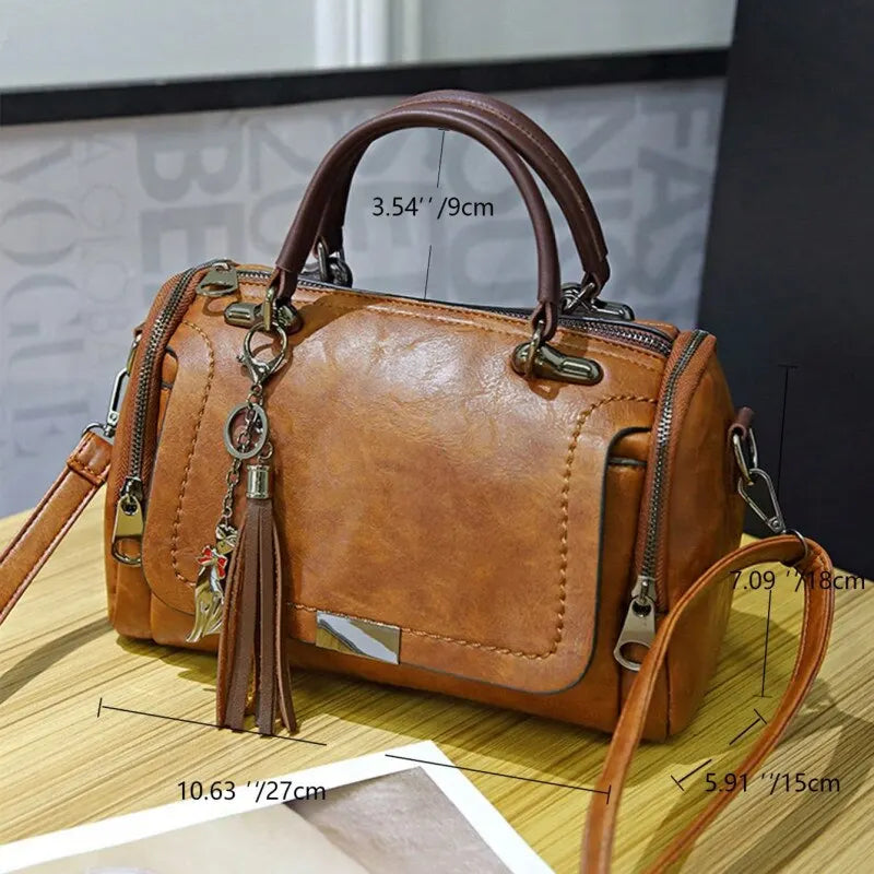 Elarova | DamenSchultertasche mit QuastenDekor: großes Fassungsvermögen, modisches Design