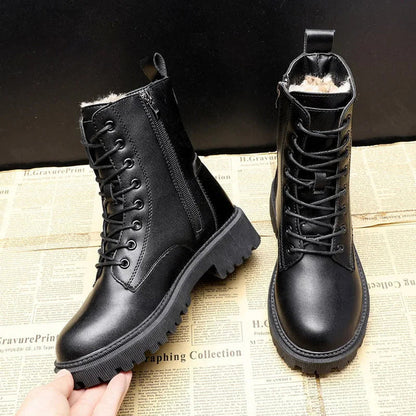 Elarova | Delphine – Winterstiefel aus schwarzem Leder