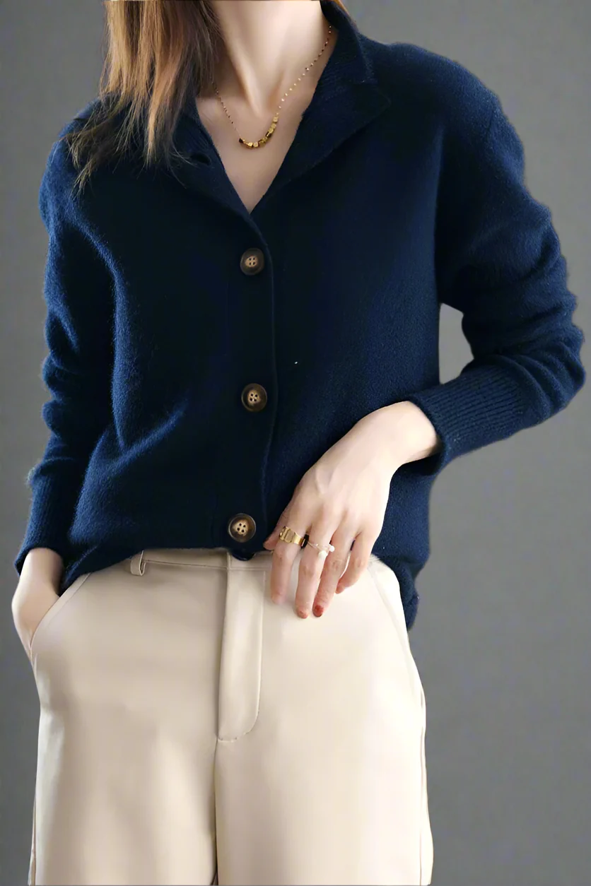 Elarova | Elegante Damen-Strickjacke mit Knopfdetail