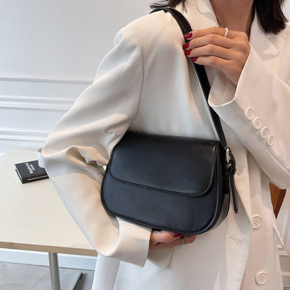 Elarova | Elegante handgefertigte Lederhandtasche