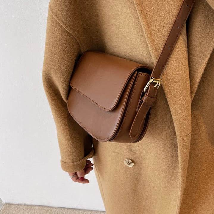 Elarova | Elegante handgefertigte Lederhandtasche